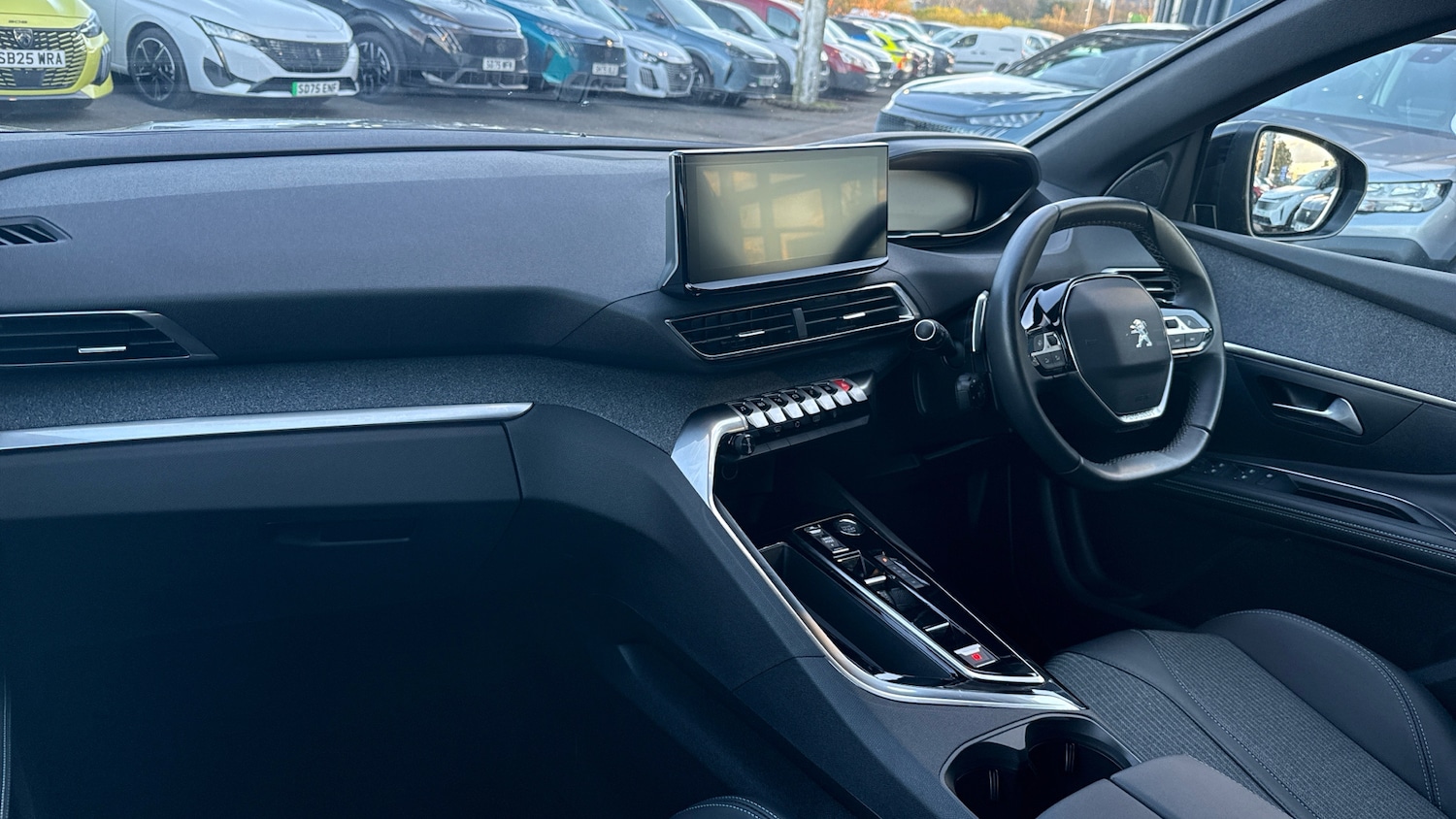 Used Peugeot 5008 2023 for sale - 76627832: Photo 9