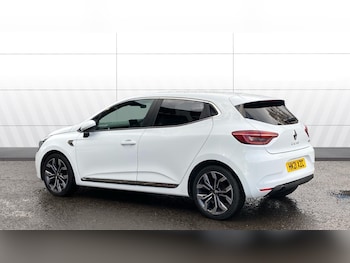 Used Renault Clio 2021 for sale - 76497176: Photo