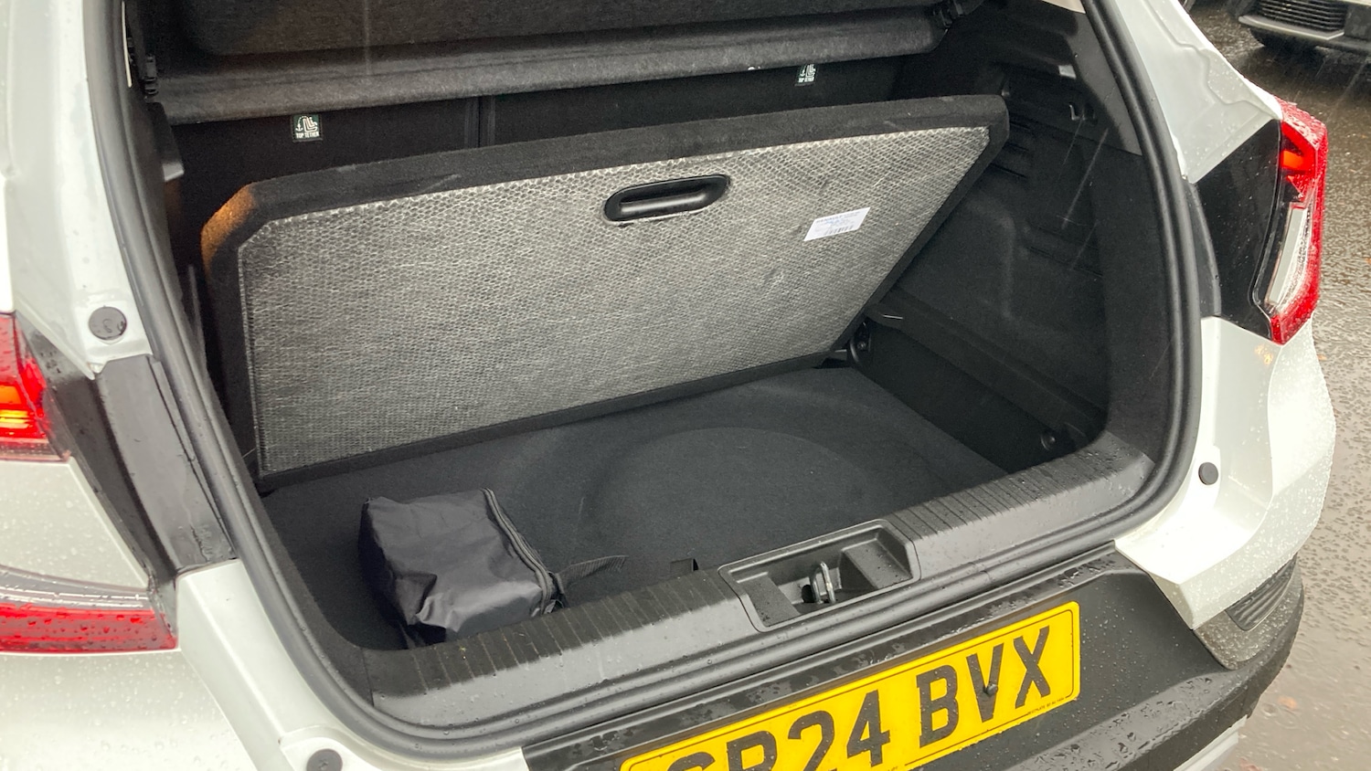 Used Renault Captur 2024 for sale - 76452632: Photo 28