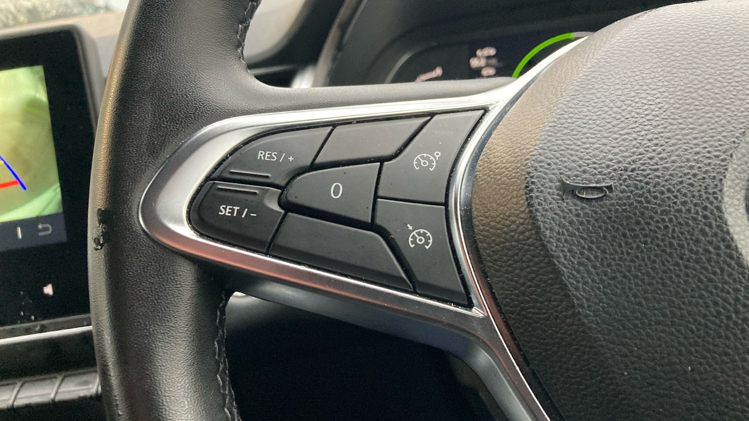 Used Renault Captur 2024 for sale - 76452632: Photo 40