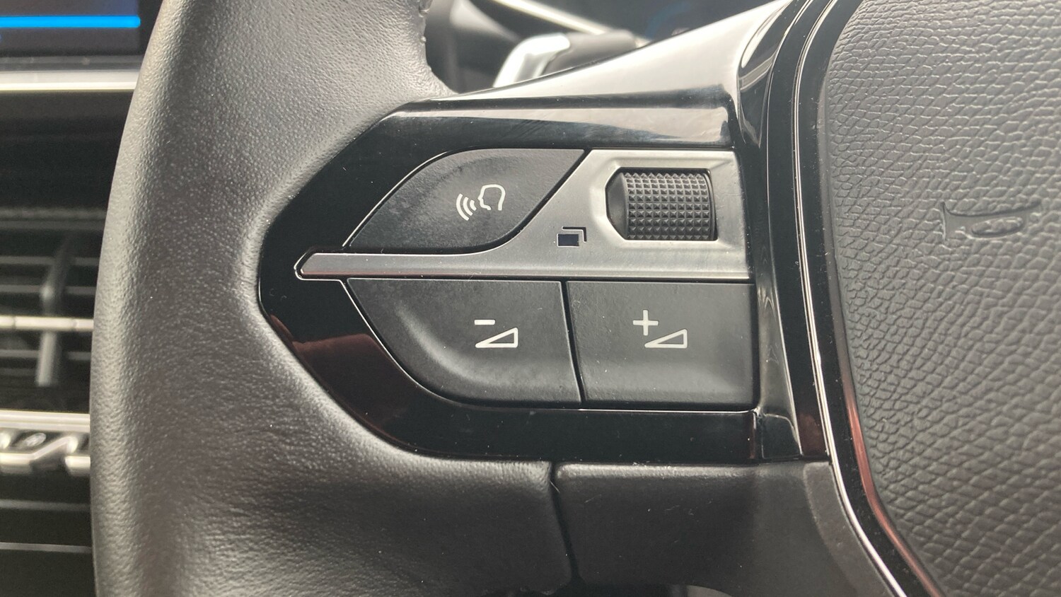 Used Peugeot 208 2023 for sale - 78152881: Photo 25