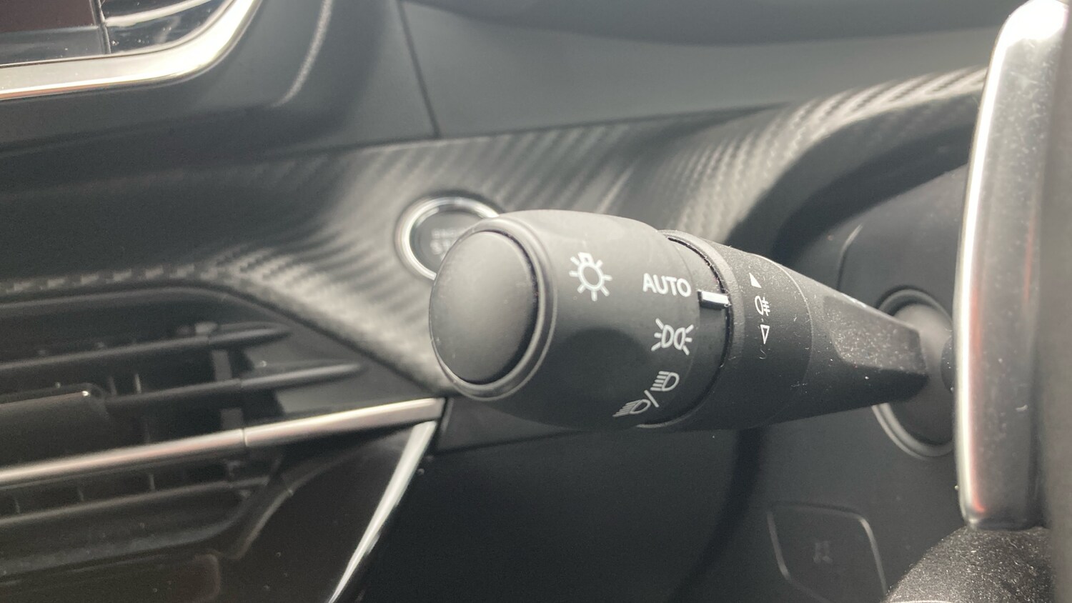 Used Peugeot 208 2023 for sale - 78152881: Photo 27