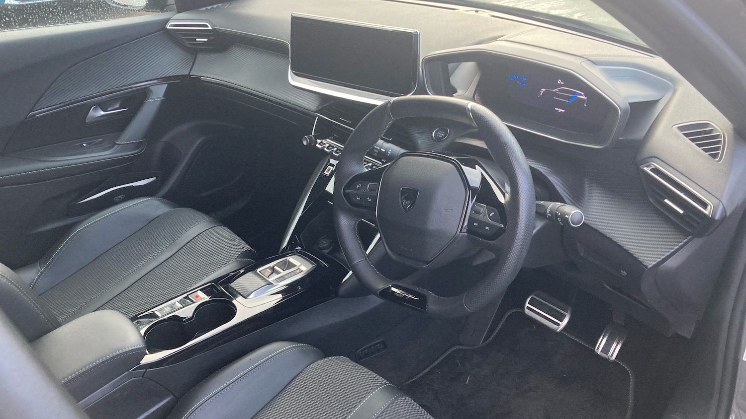 Used Peugeot 2008 2024 for sale - 76862275: Photo 11