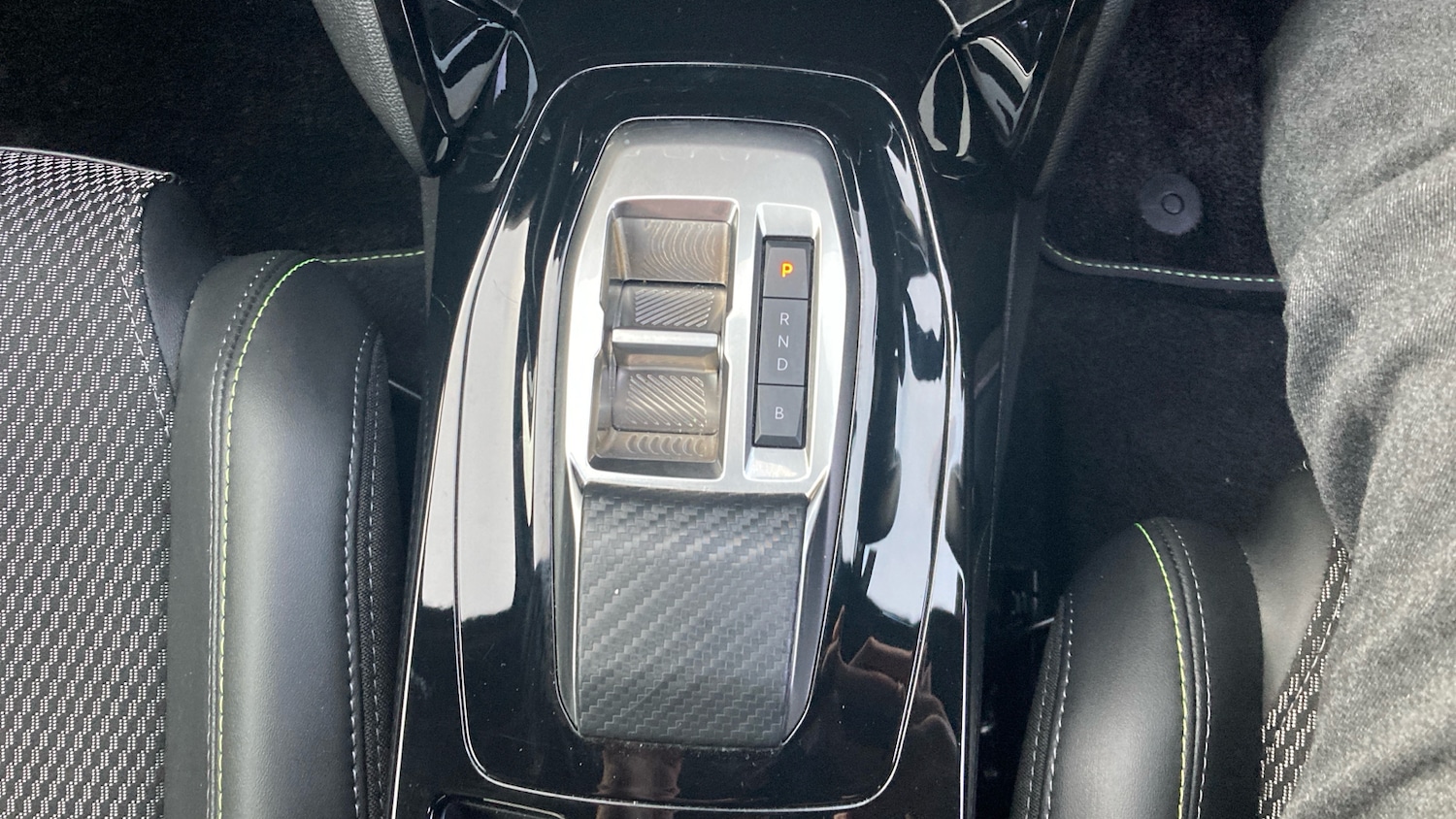 Used Peugeot 2008 2024 for sale - 76862275: Photo 13