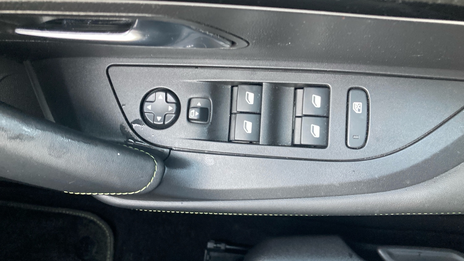 Used Peugeot 2008 2024 for sale - 76862275: Photo 24