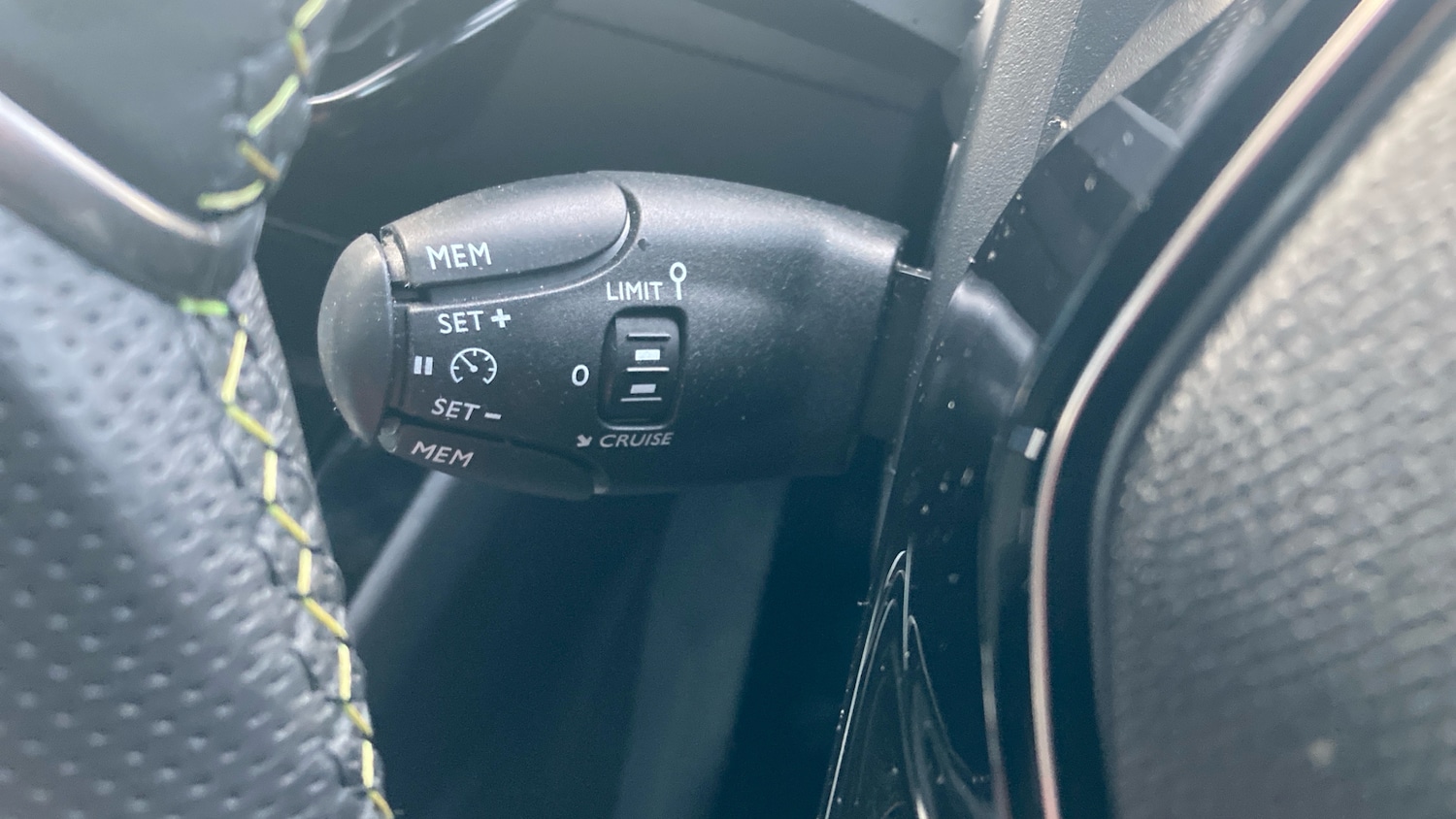 Used Peugeot 2008 2024 for sale - 76862275: Photo 31