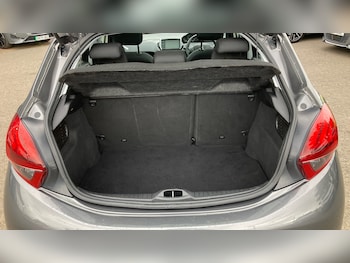 Used Peugeot 208 2019 for sale - 79311184: Photo