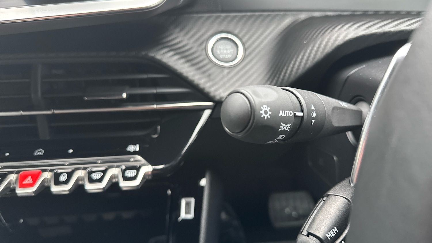 Used Peugeot 2008 2025 for sale - 76862230: Photo 25