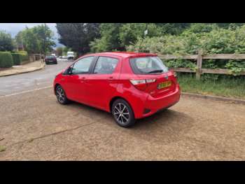 Used Toyota Yaris 2019 for sale - 74899658: Photo