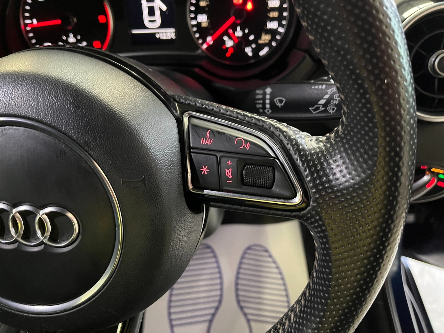 Used Audi A1 2014 for sale - 76594350: Photo 13