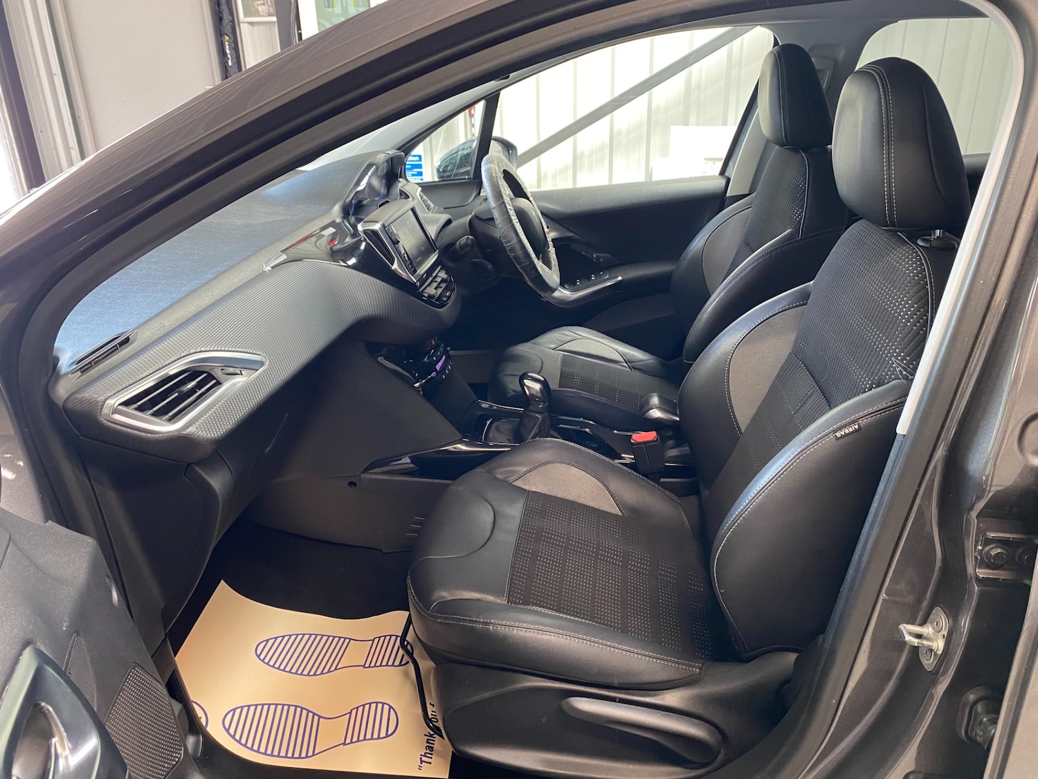 Used Peugeot 2008 2015 for sale - 76594332: Photo 20