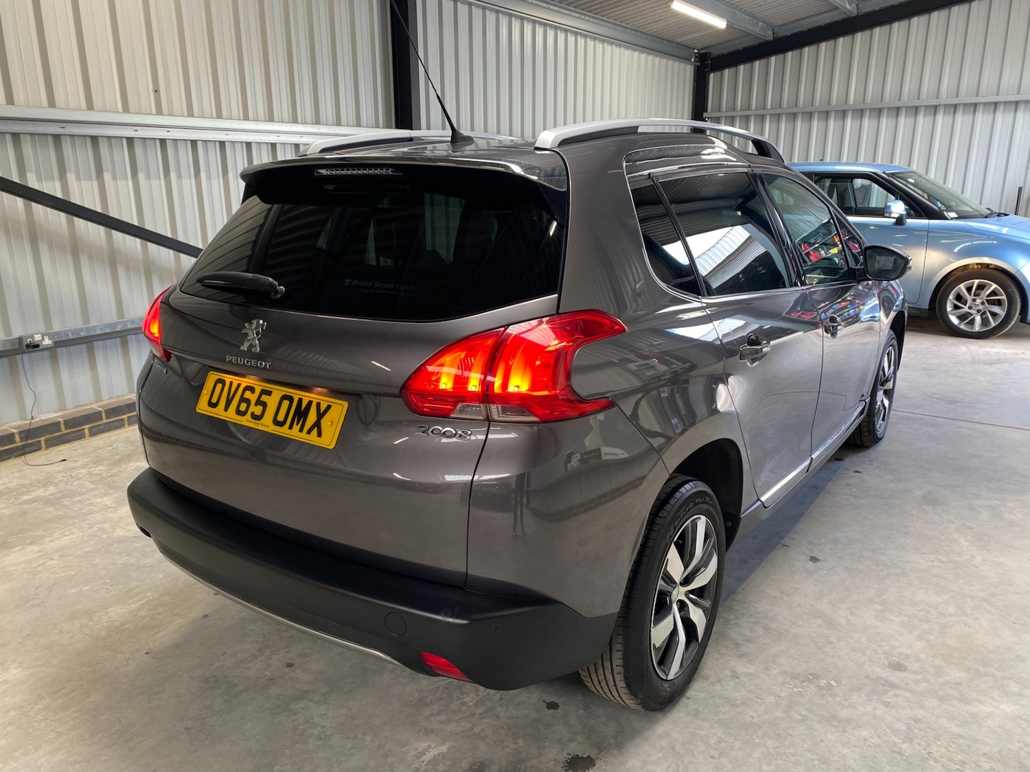 Used Peugeot 2008 2015 for sale - 76594332: Photo 3