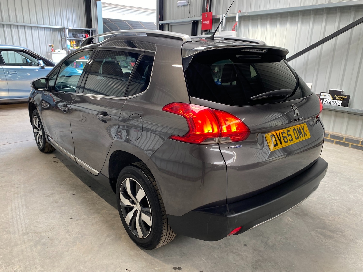 Used Peugeot 2008 2015 for sale - 76594332: Photo 7