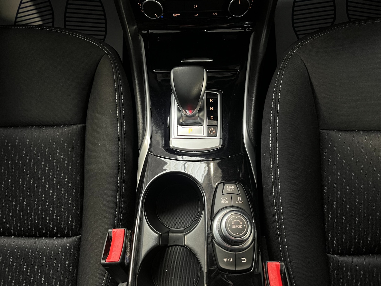 Used Infiniti Q30 2018 for sale - 76571411: Photo 24