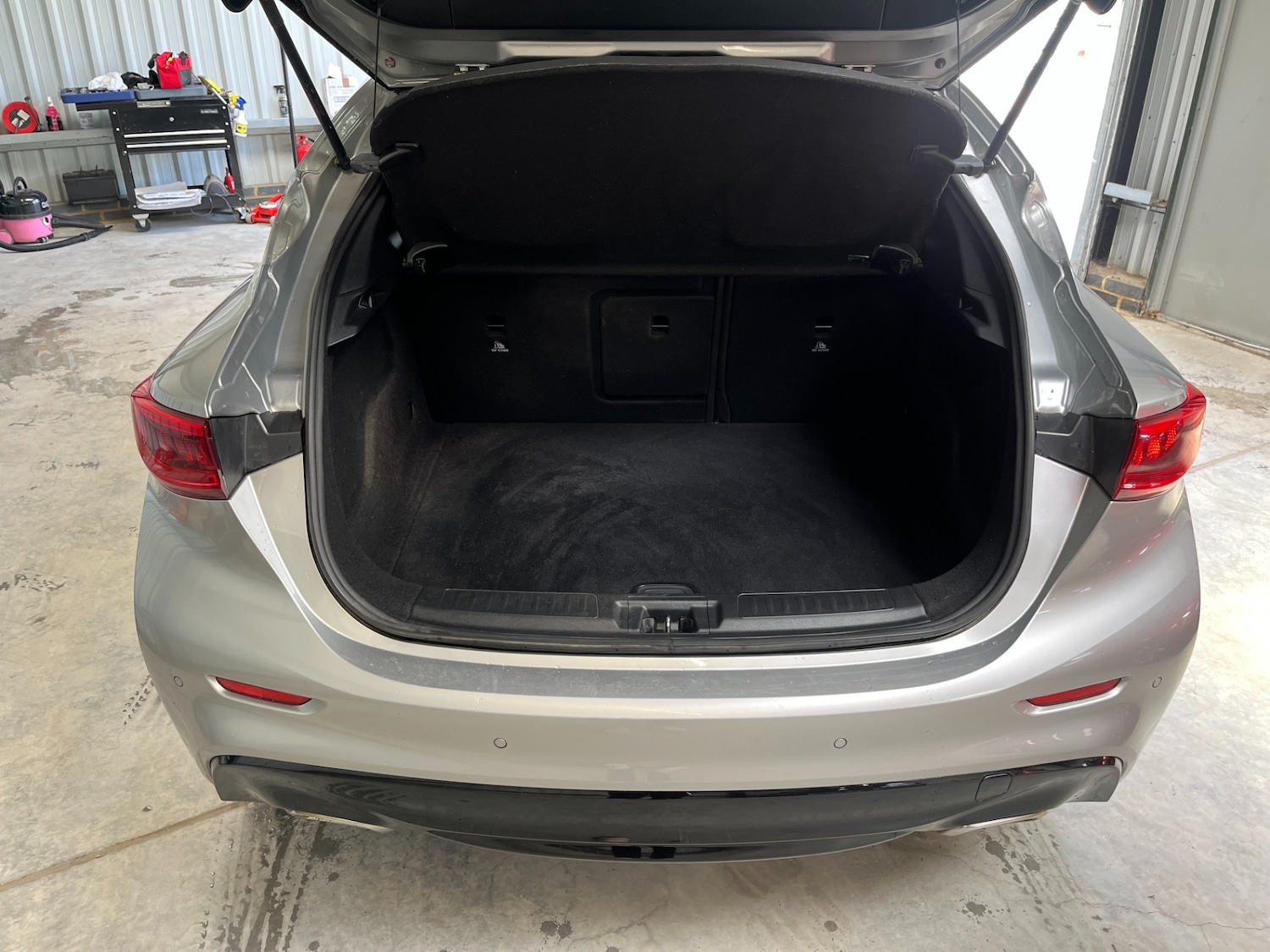 Used Infiniti Q30 2018 for sale - 76571411: Photo 6