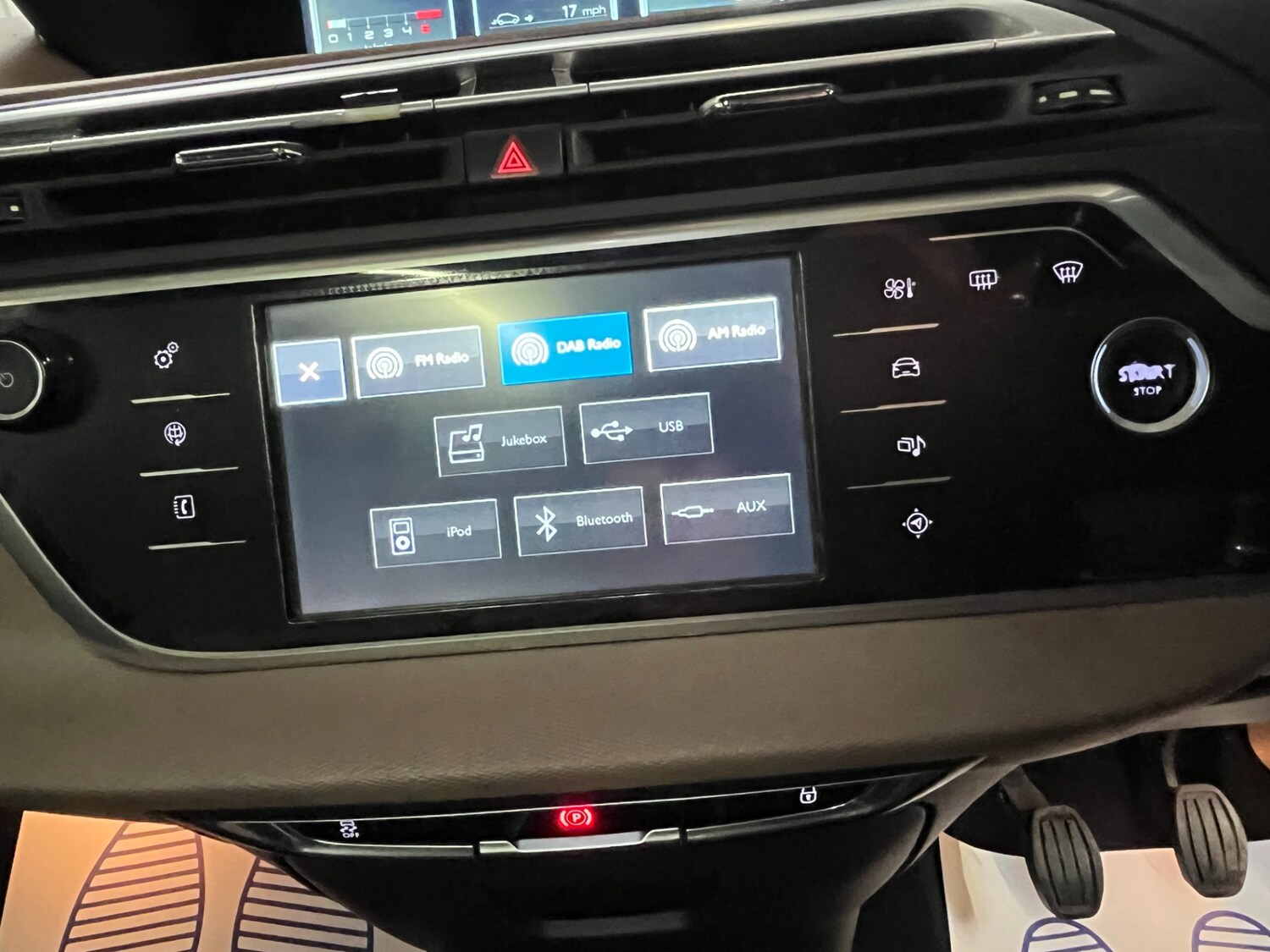 Used Citroen C4 Picasso 2015 for sale - 76571328: Photo 32