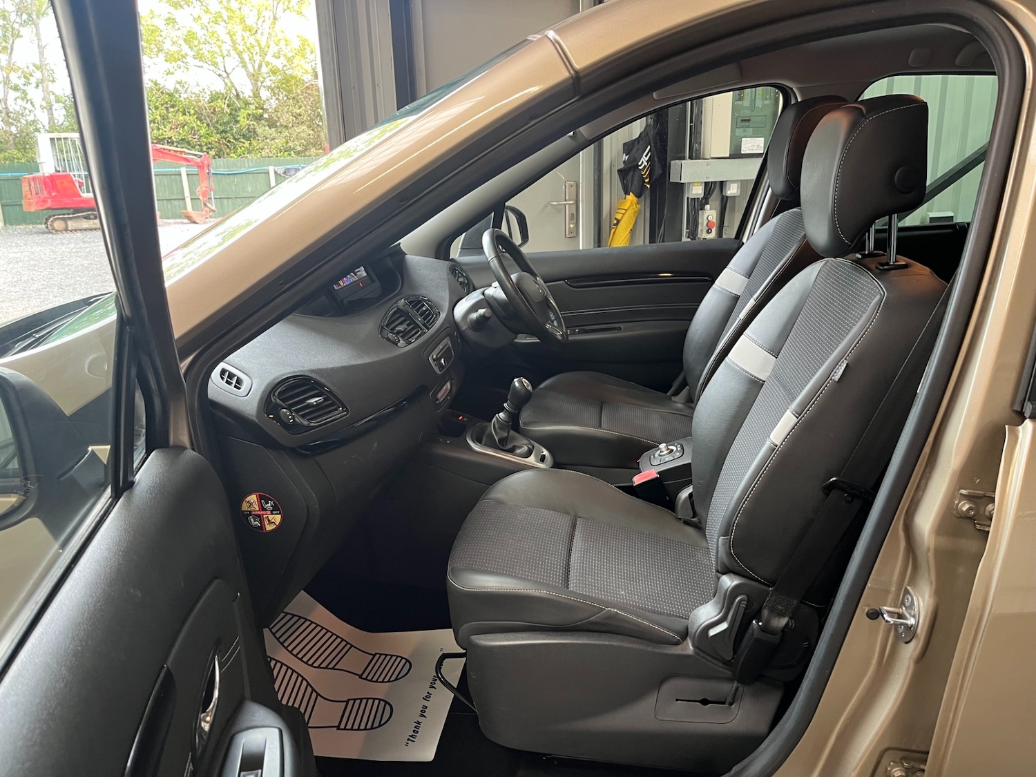 Used Renault Scenic 2015 for sale - 76571430: Photo 12