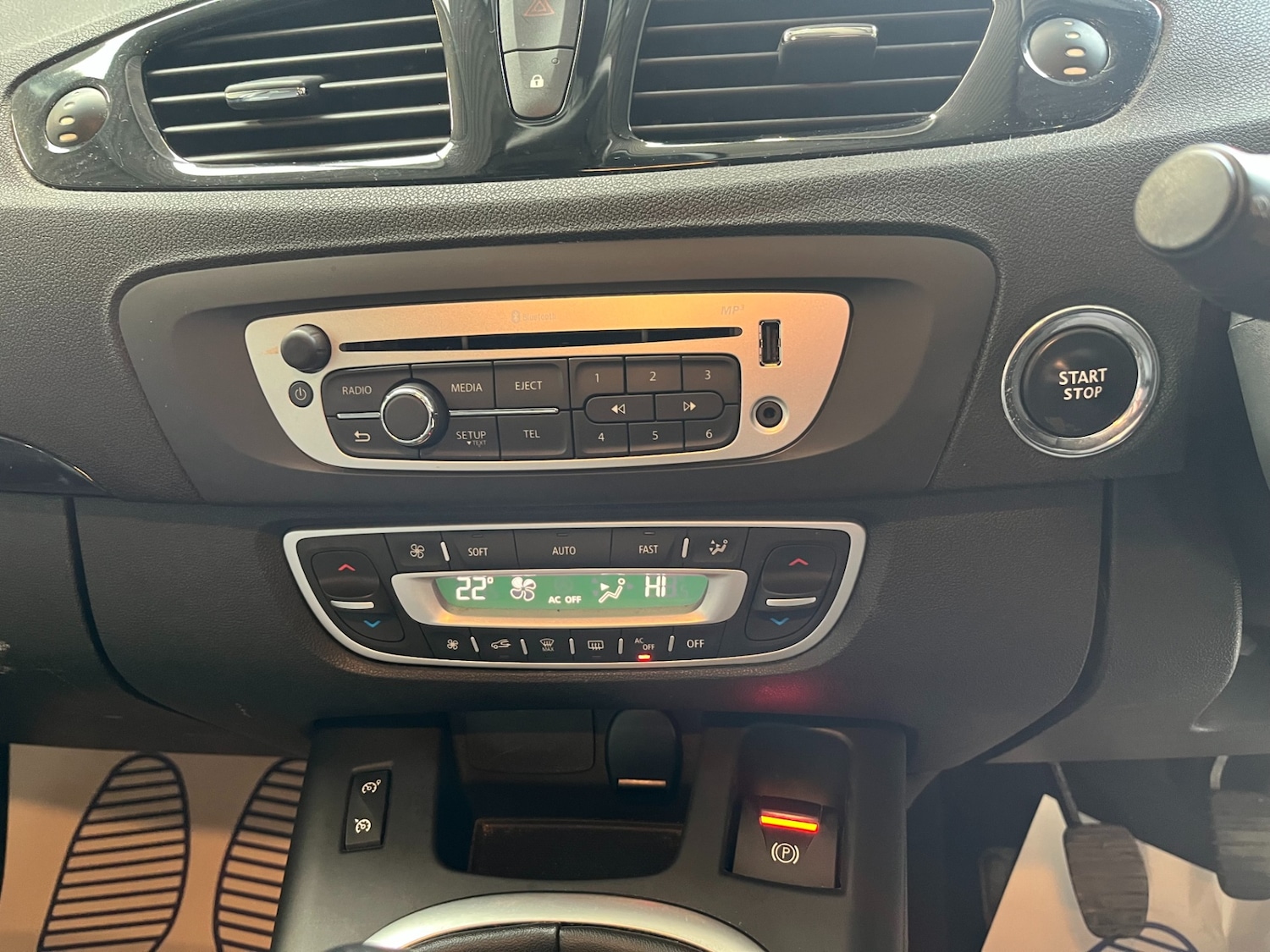 Used Renault Scenic 2015 for sale - 76571430: Photo 21