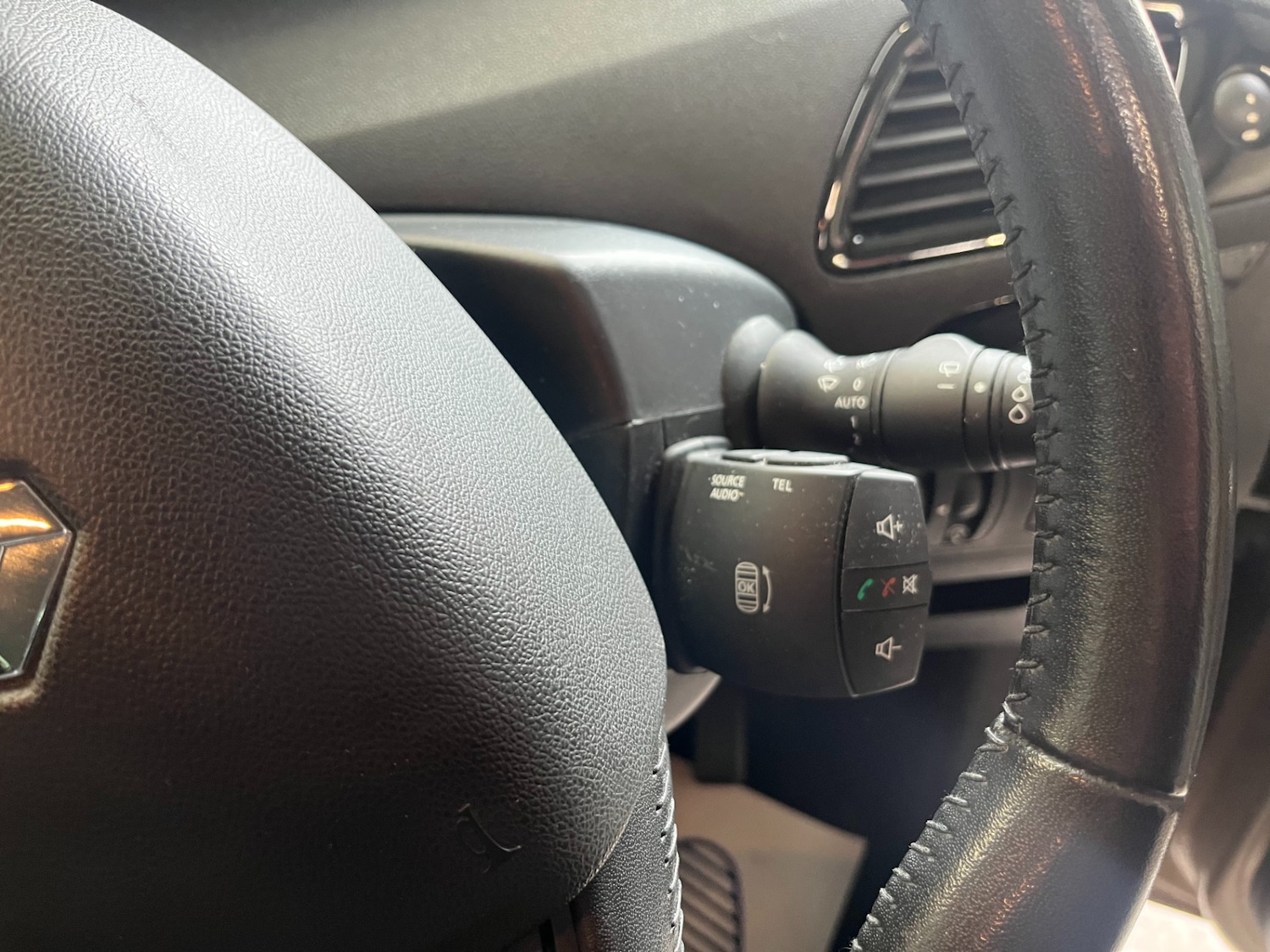 Used Renault Scenic 2015 for sale - 76571430: Photo 23