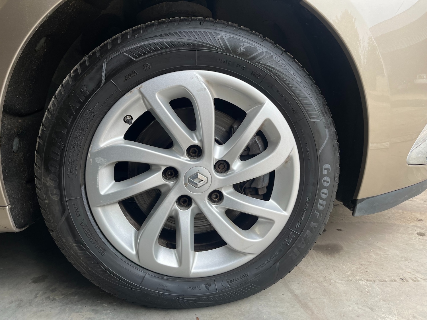 Used Renault Scenic 2015 for sale - 76571430: Photo 5