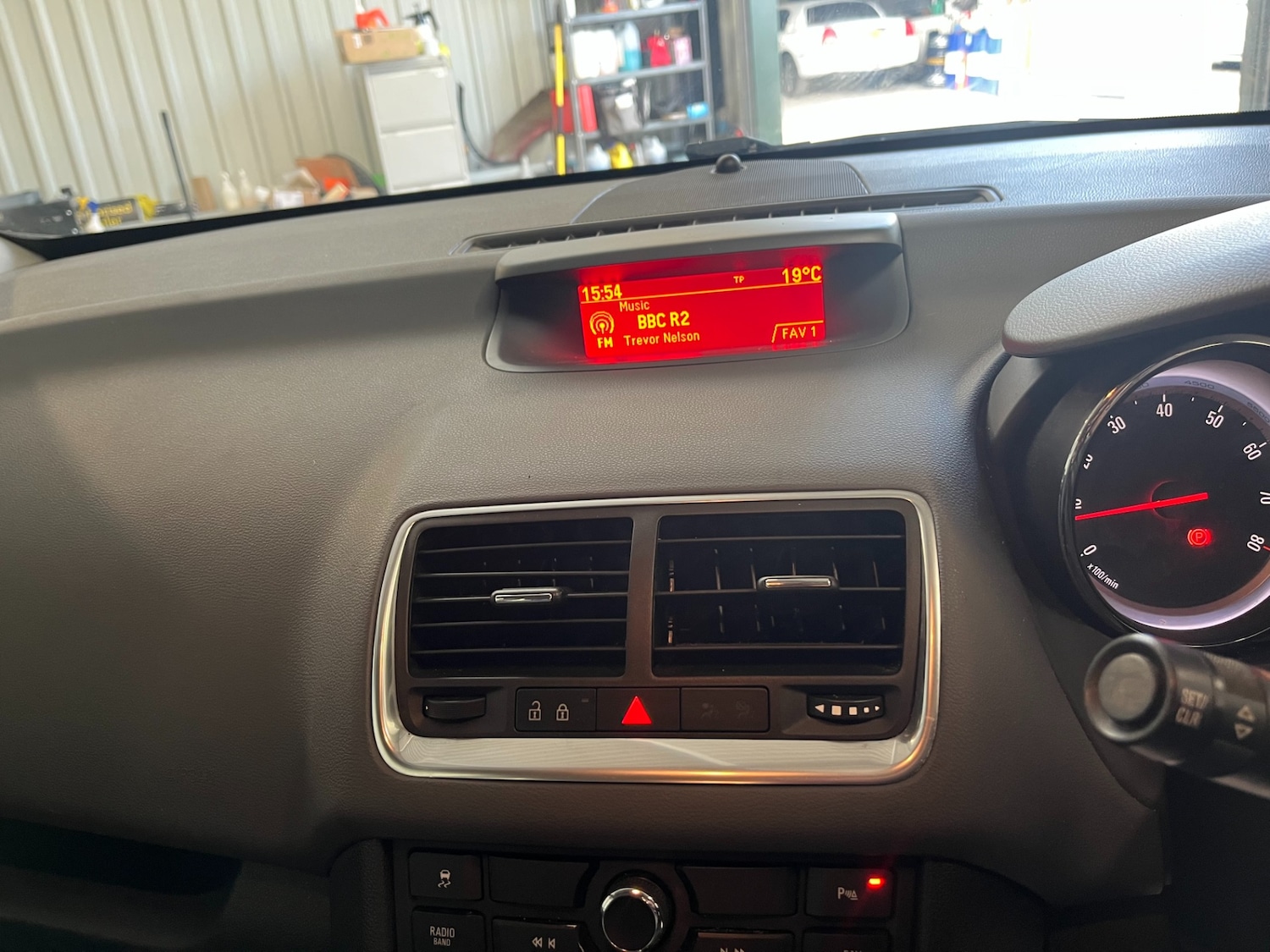 Used Vauxhall Meriva 2014 for sale - 76571391: Photo 8