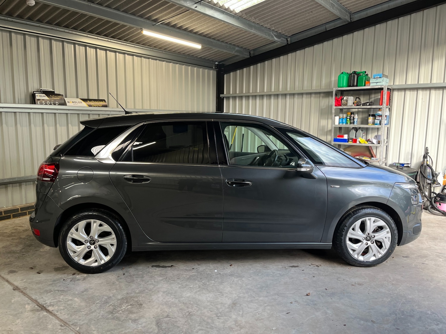 Used Citroen C4 Picasso 2014 for sale - 76571422: Photo 2