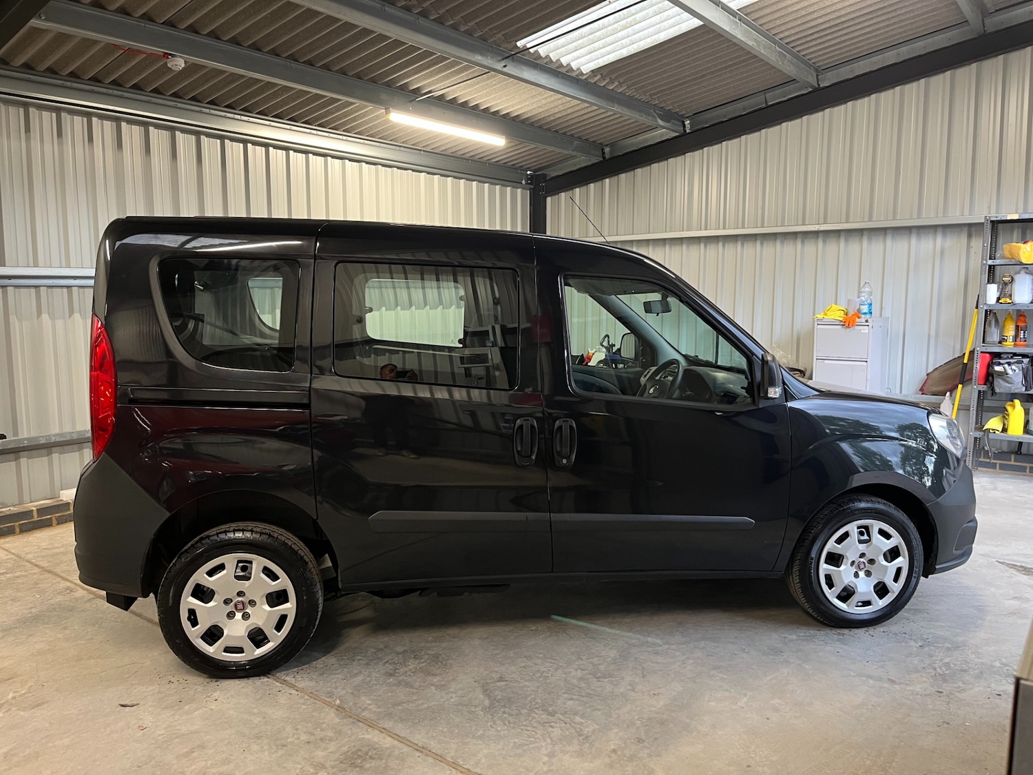 Used Fiat Doblo 2017 for sale - 76555599: Photo 2