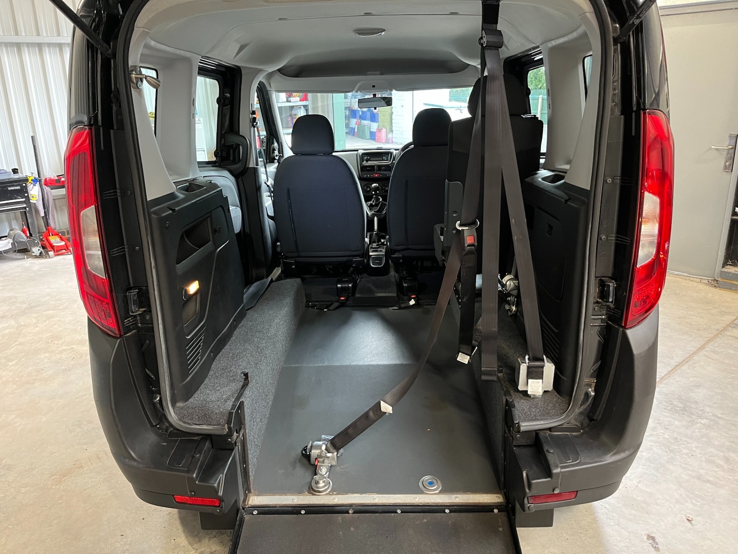 Used Fiat Doblo 2017 for sale - 76555599: Photo 8