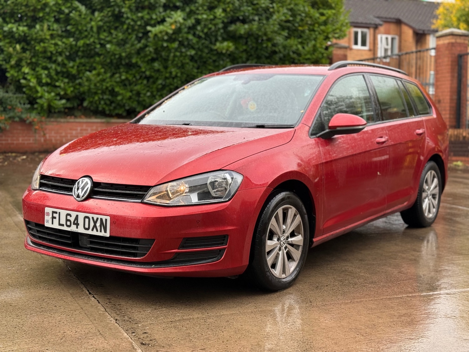 Used Volkswagen Golf 2014 for sale - 76453120: Photo 1