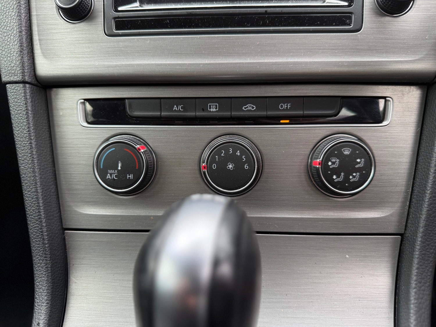 Used Volkswagen Golf 2014 for sale - 76453120: Photo 18