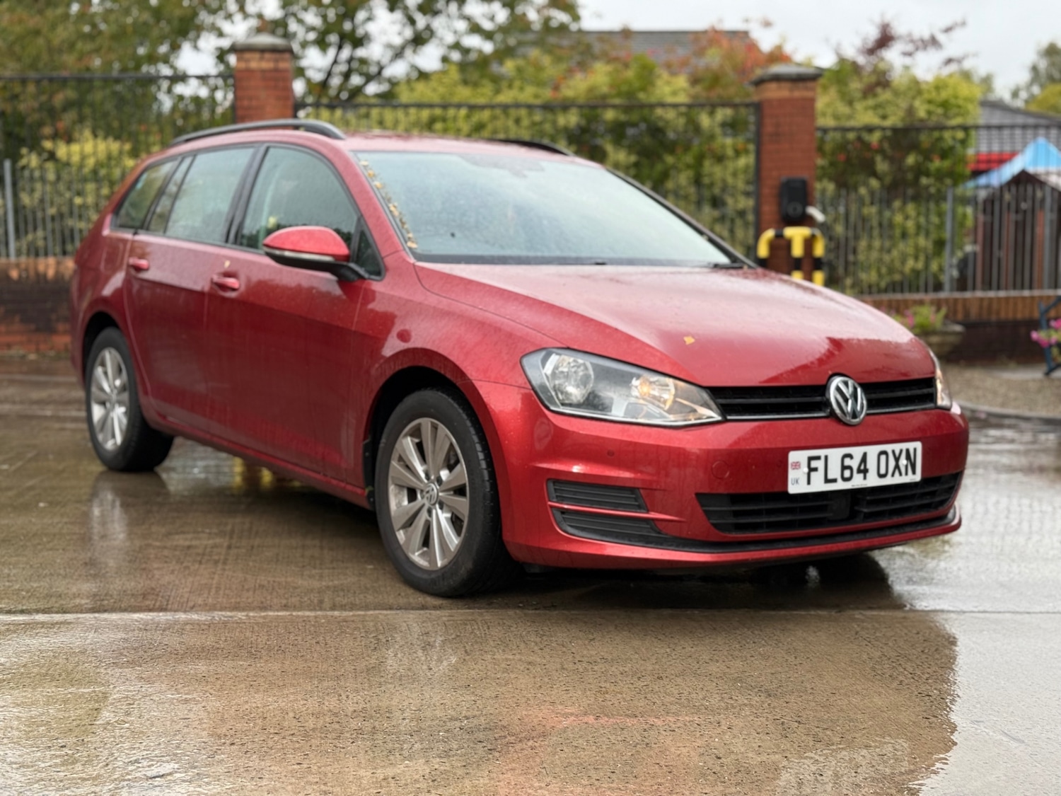 Used Volkswagen Golf 2014 for sale - 76453120: Photo 3