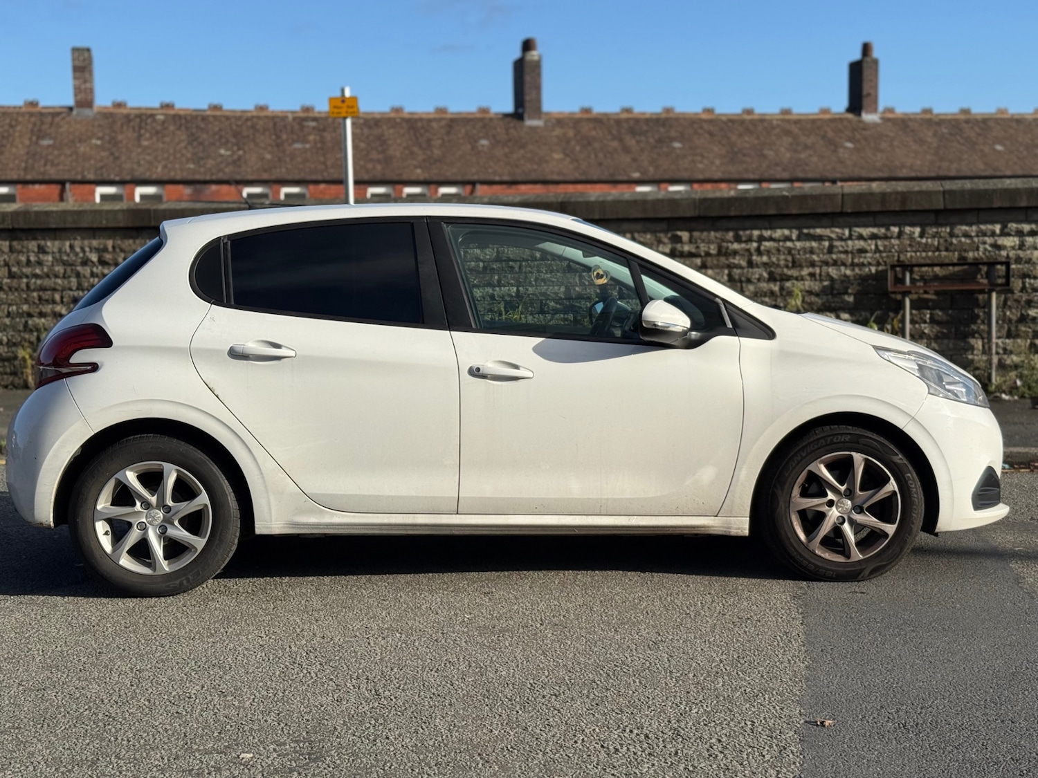 Used Peugeot 208 2016 for sale - 76596656: Photo 8