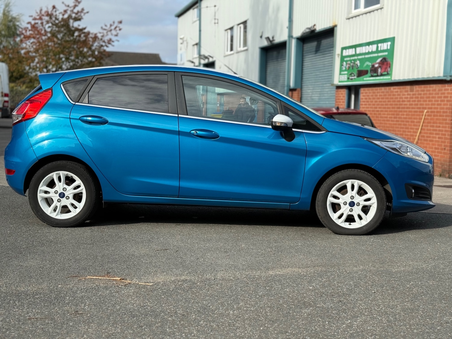 Used Ford Fiesta 2016 for sale - 76422282: Photo 2
