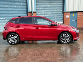 Used Hyundai i20 2024 for sale - 76422424: Photo