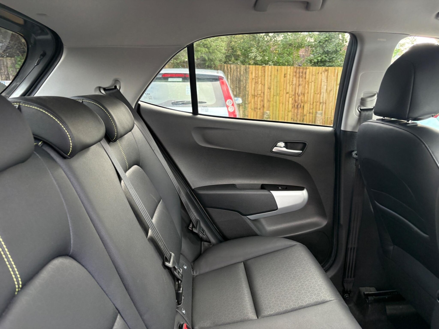 Used Kia Picanto 2022 for sale - 77203704: Photo 15