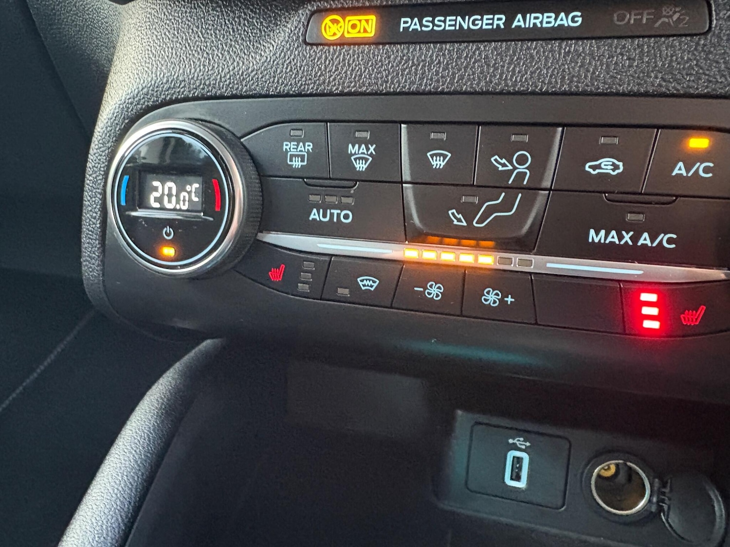 Used Ford Focus 2020 for sale - 76538212: Photo 22