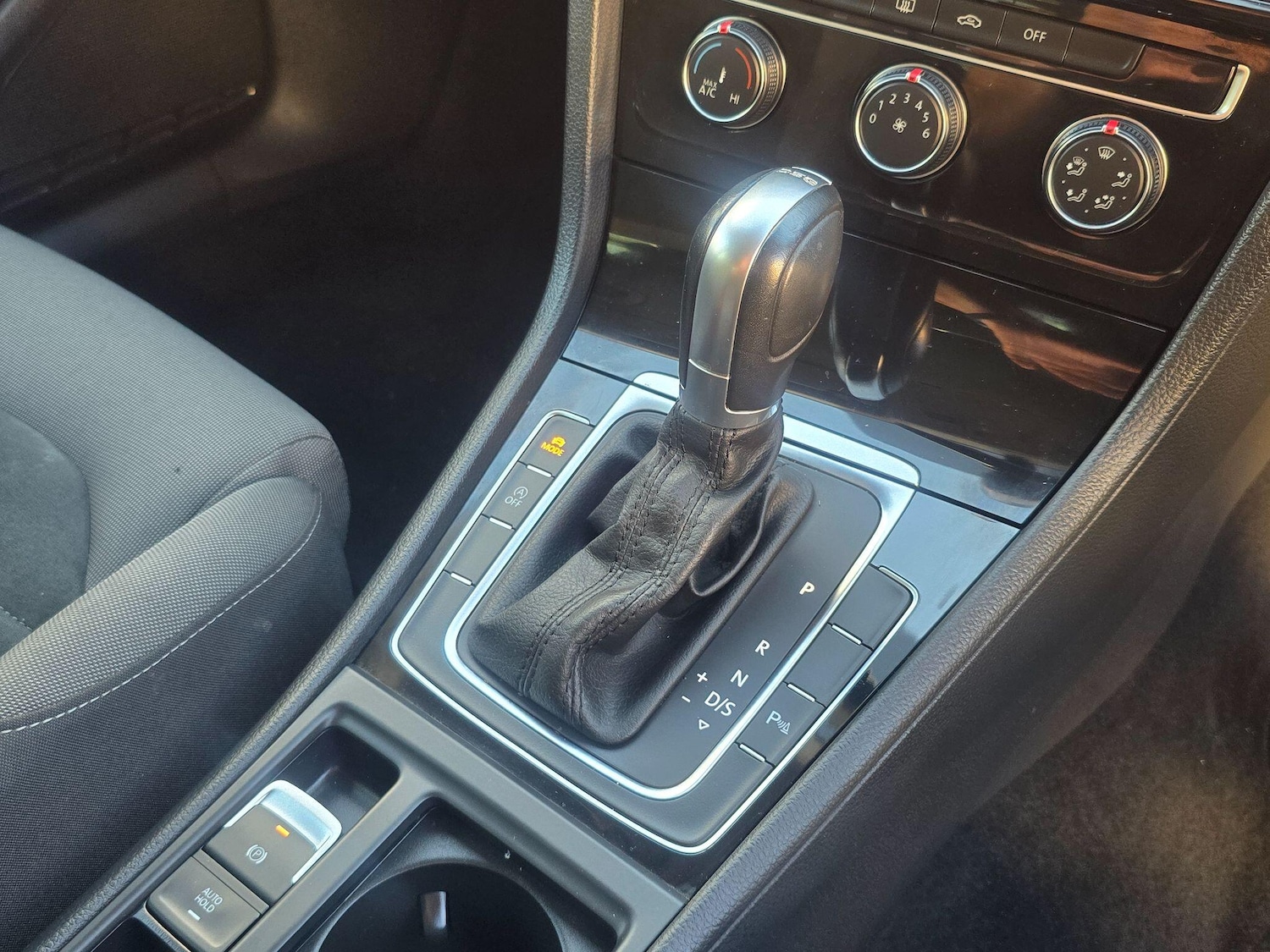 Used Volkswagen Golf 2019 for sale - 76522054: Photo 12