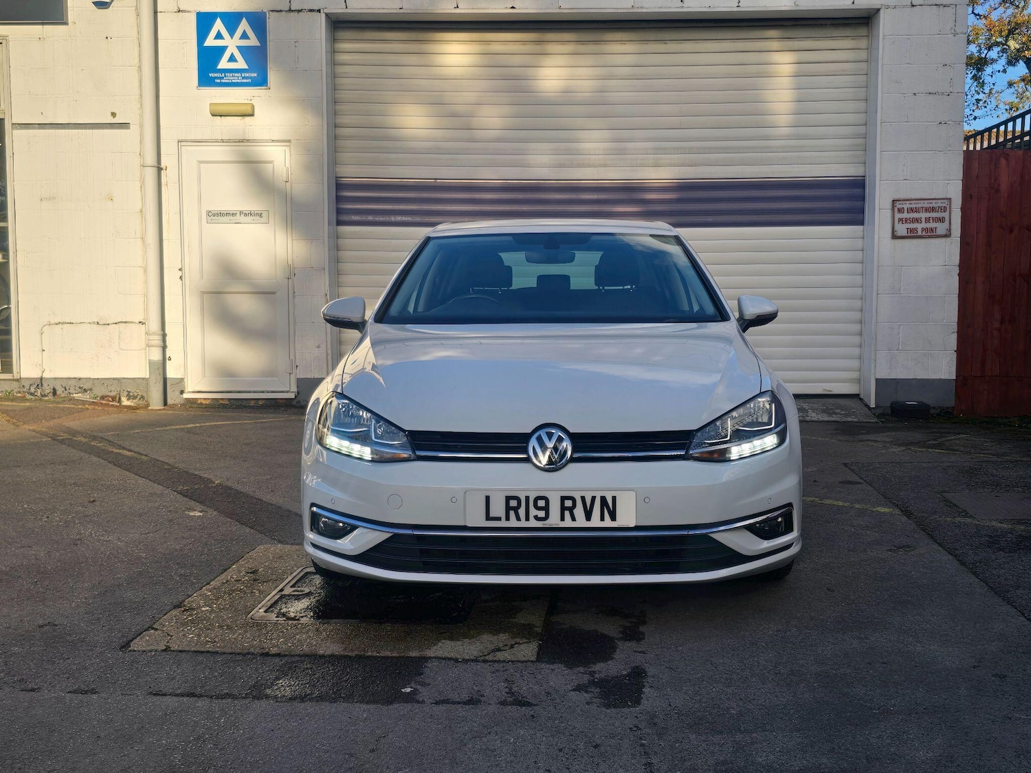 Used Volkswagen Golf 2019 for sale - 76522054: Photo 2