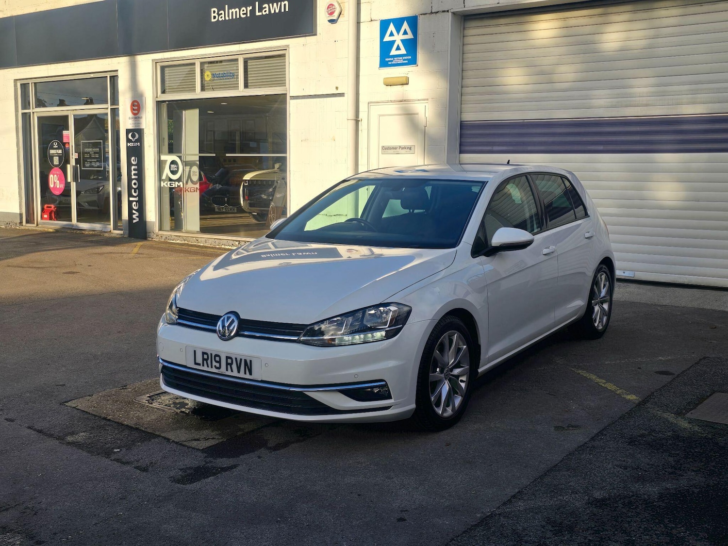 Used Volkswagen Golf 2019 for sale - 76522054: Photo 3