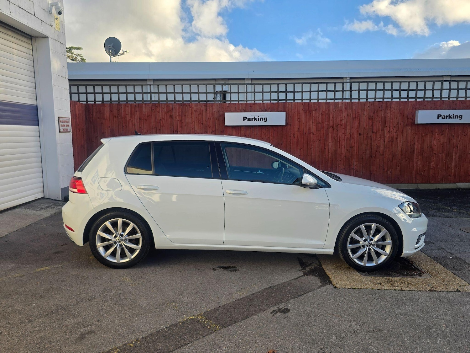 Used Volkswagen Golf 2019 for sale - 76522054: Photo 8
