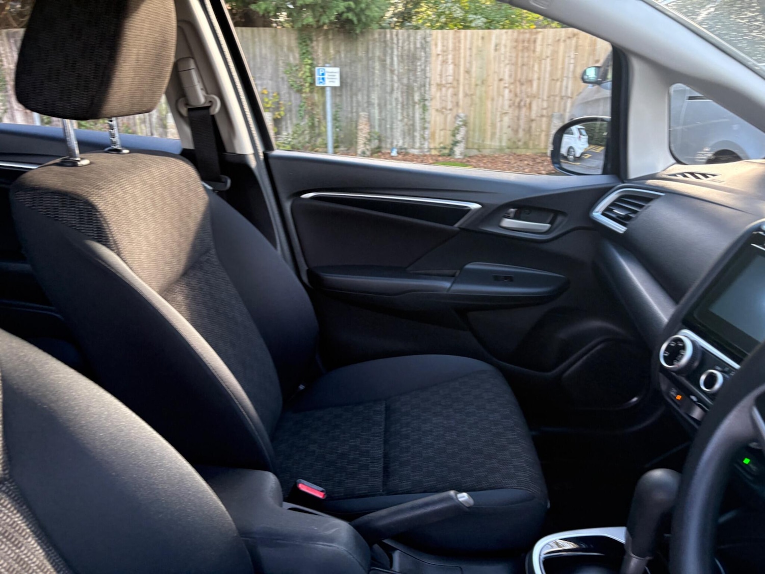 Used Honda Jazz 2016 for sale - 76632960: Photo 15