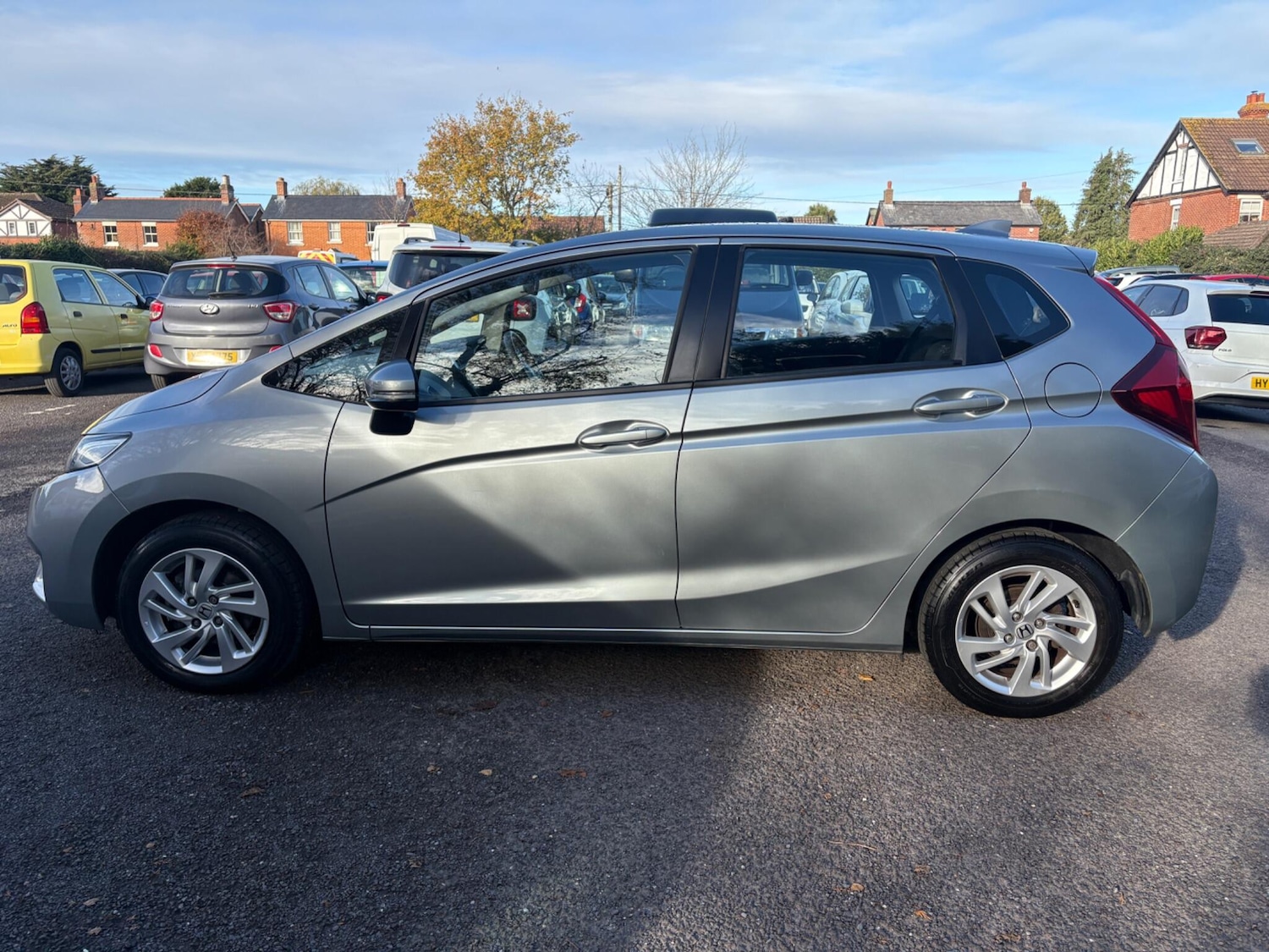 Used Honda Jazz 2016 for sale - 76632960: Photo 6