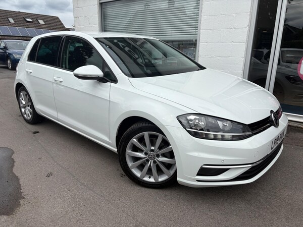 Used Volkswagen Golf 2019 for sale - 75268858: Photo 1