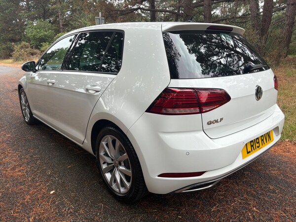 Used Volkswagen Golf 2019 for sale - 75268858: Photo 2