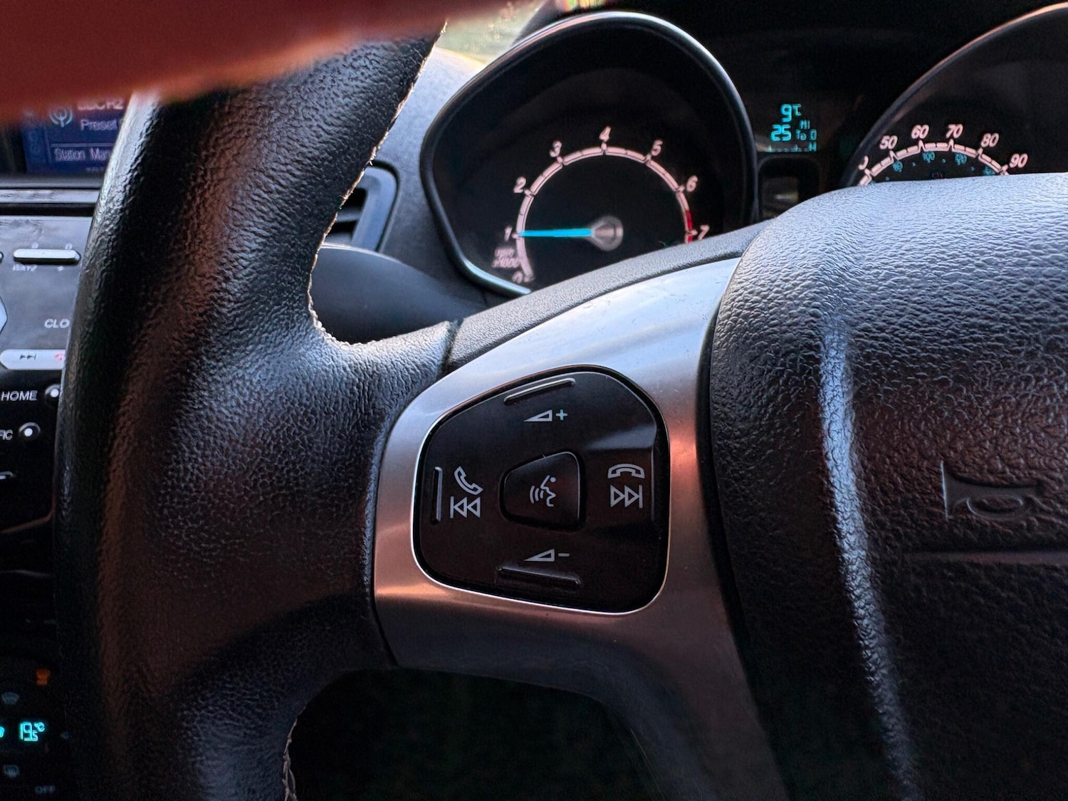 Used Ford Fiesta 2017 for sale - 77345339: Photo 22