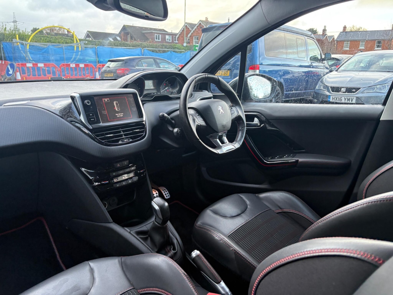 Used Peugeot 208 2016 for sale - 76592701: Photo 11