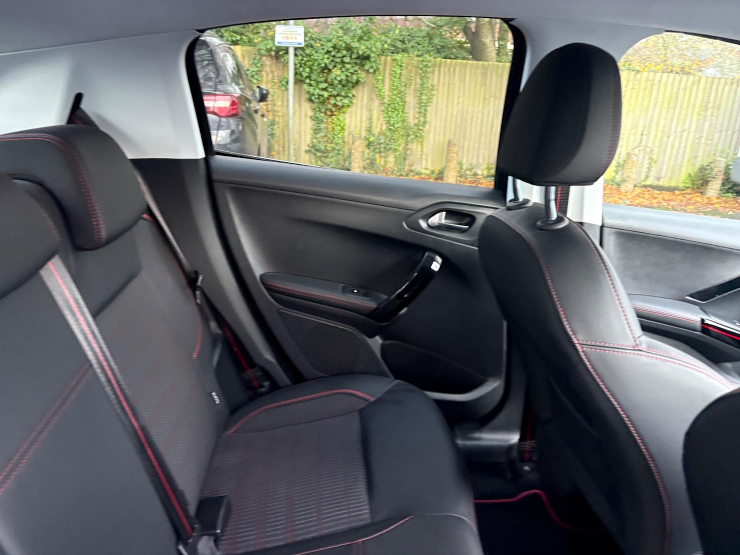 Used Peugeot 208 2016 for sale - 76592701: Photo 15