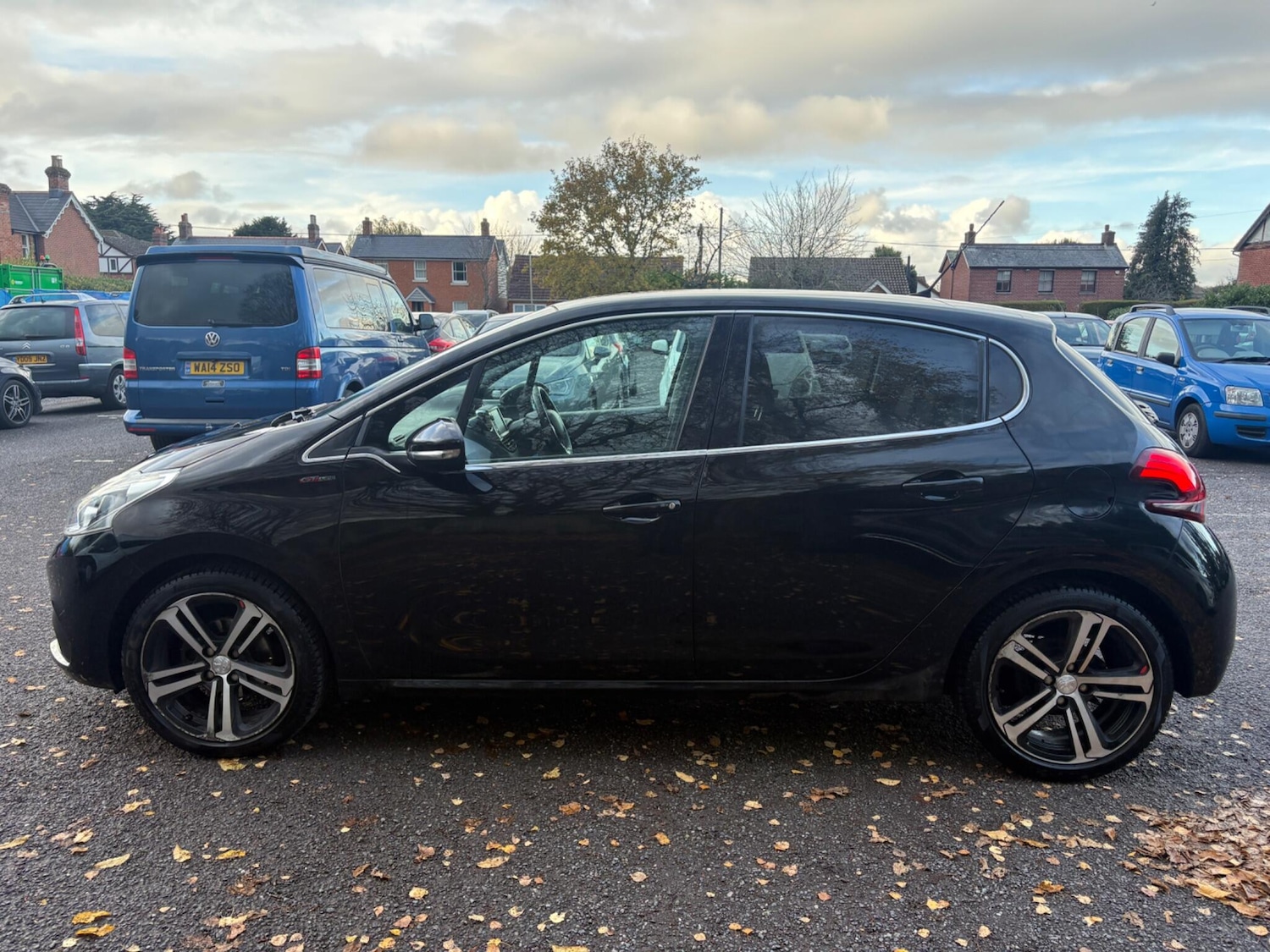 Used Peugeot 208 2016 for sale - 76592701: Photo 6
