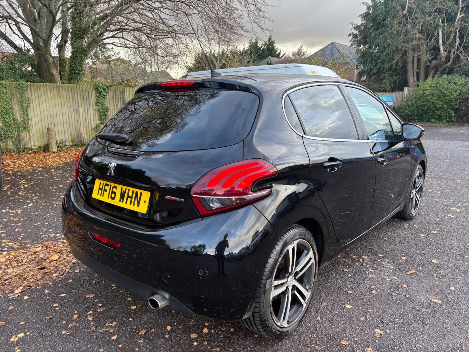 Used Peugeot 208 2016 for sale - 76592701: Photo 8