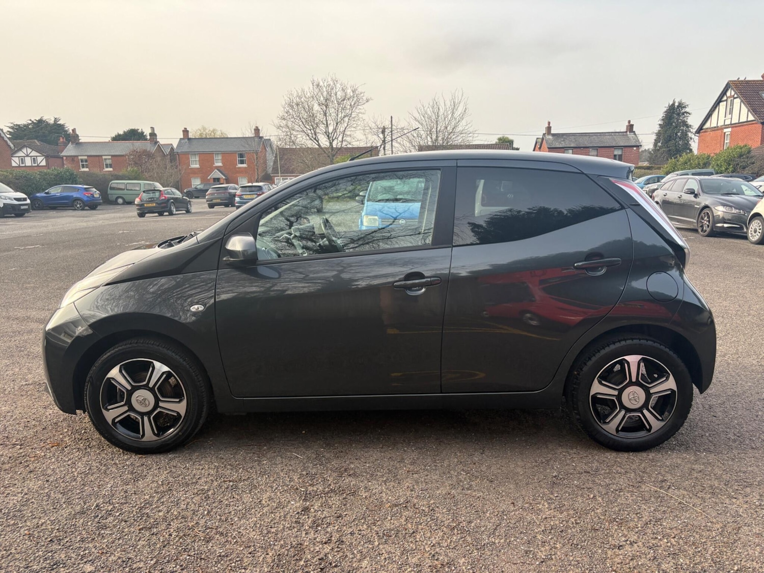 Used Toyota AYGO for sale - 77769402: Photo 5